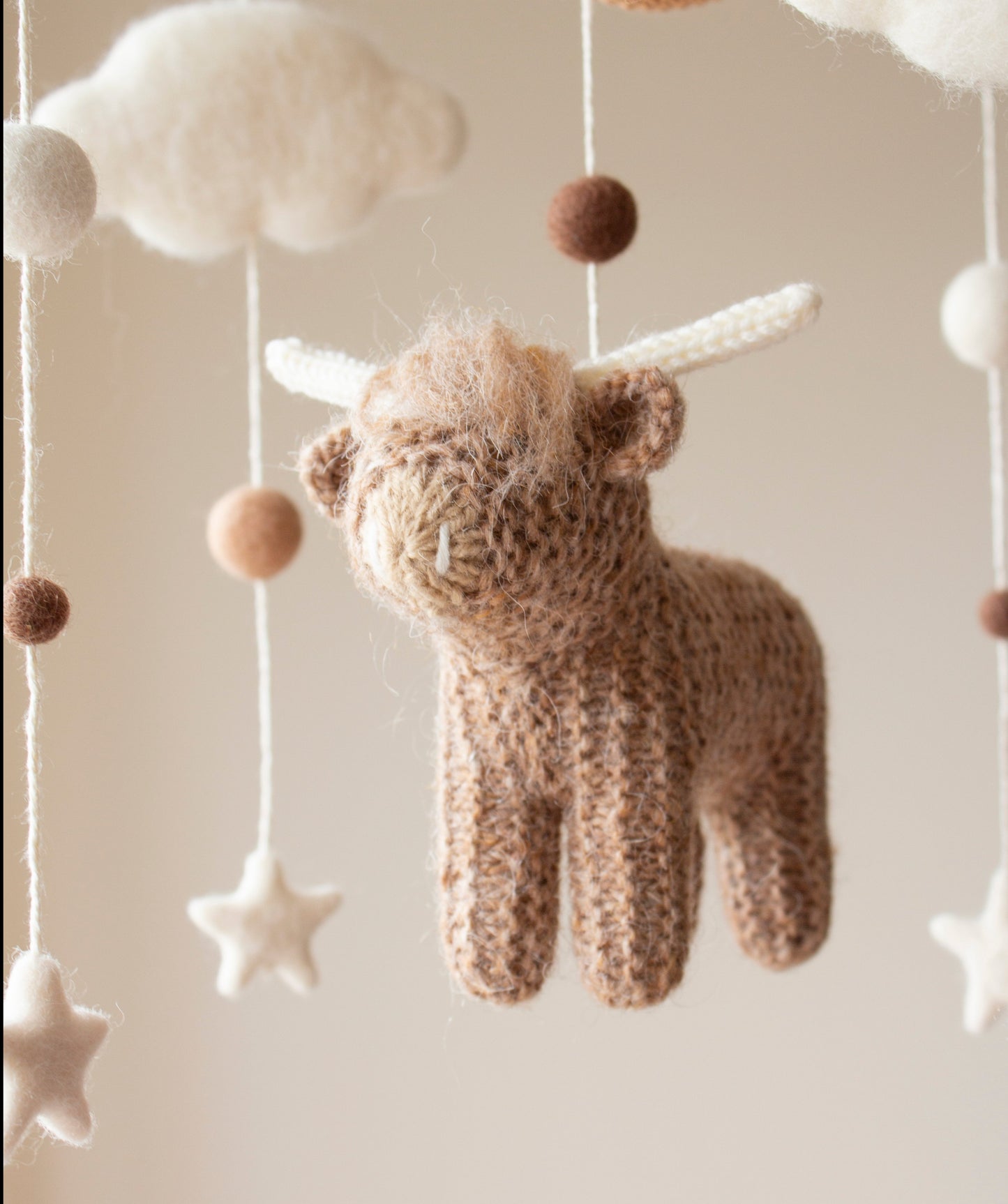 Baby mobile Highland cow & Moon - Rustic nursery decor - Boho farm cot mobile