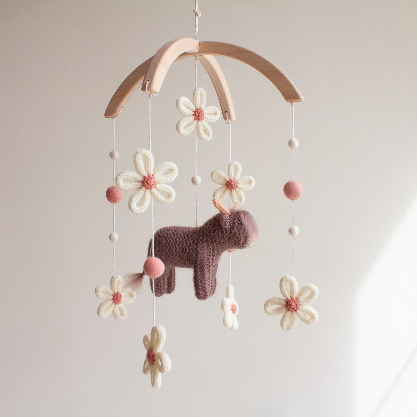 Floral Cow baby mobile - Daisy farm nursery decor in cocoa & pink - Highland cow cot mobile