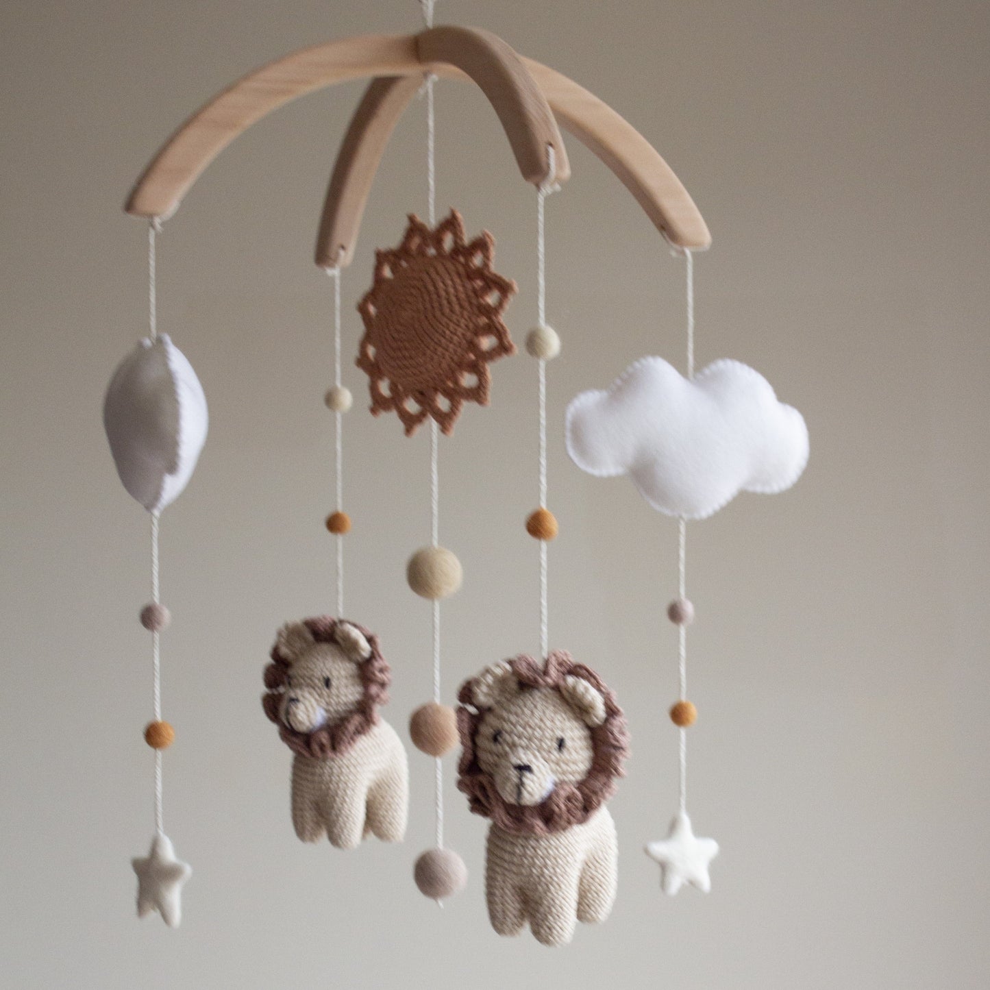 Baby mobile Savannah Lions - Safari nursery decor
