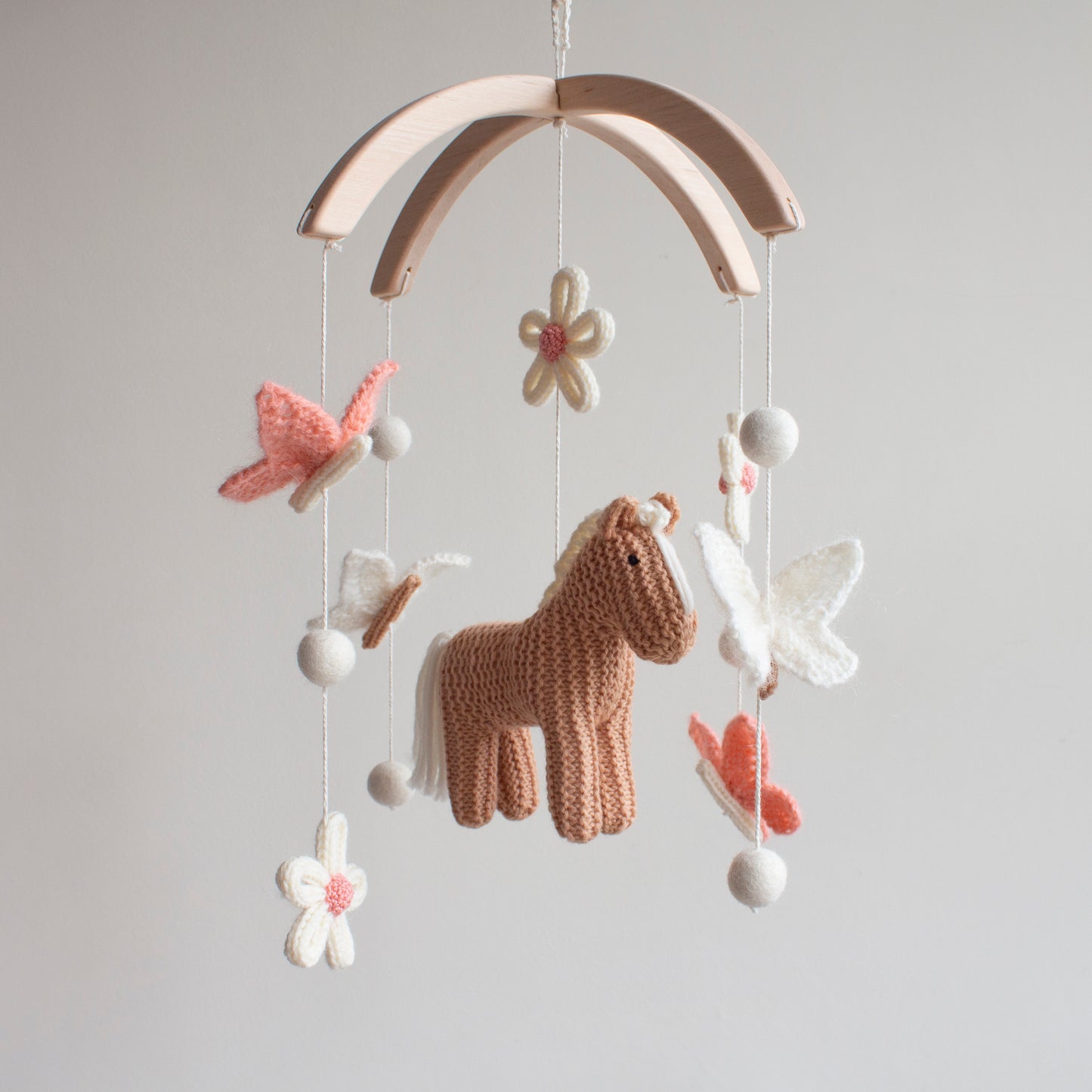 Baby Mobile Horse & Butterflies – Floral farm nursery decor – Boho cowgirl crib mobile – Pony cot mobile for girl