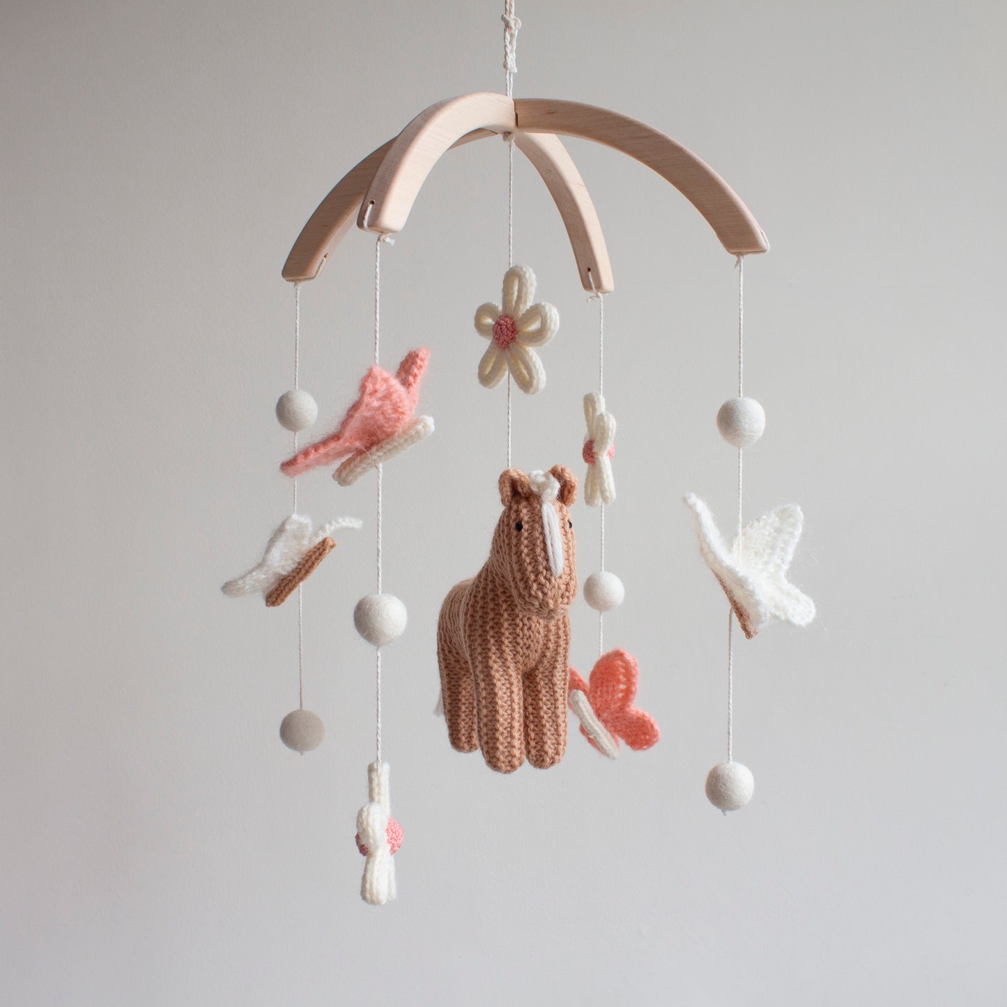 Baby Mobile Horse & Butterflies – Floral farm nursery decor – Boho cowgirl crib mobile – Pony cot mobile for girl