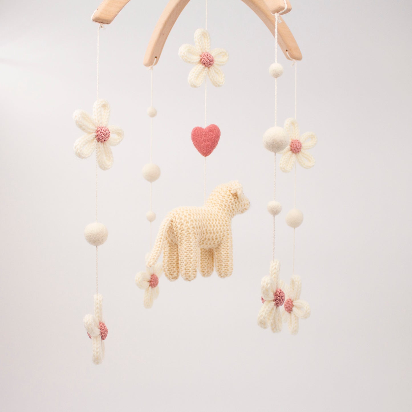 English cream golden retriever & flowers nursery mobile
