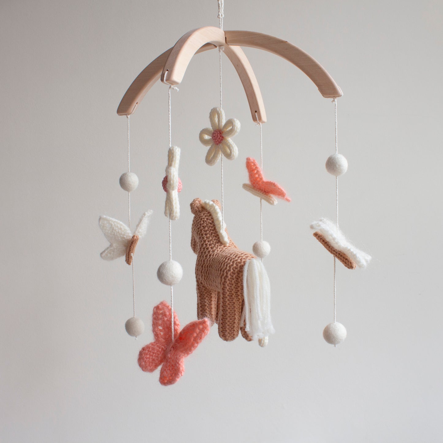 Baby Mobile Horse & Butterflies – Floral farm nursery decor – Boho cowgirl crib mobile – Pony cot mobile for girl