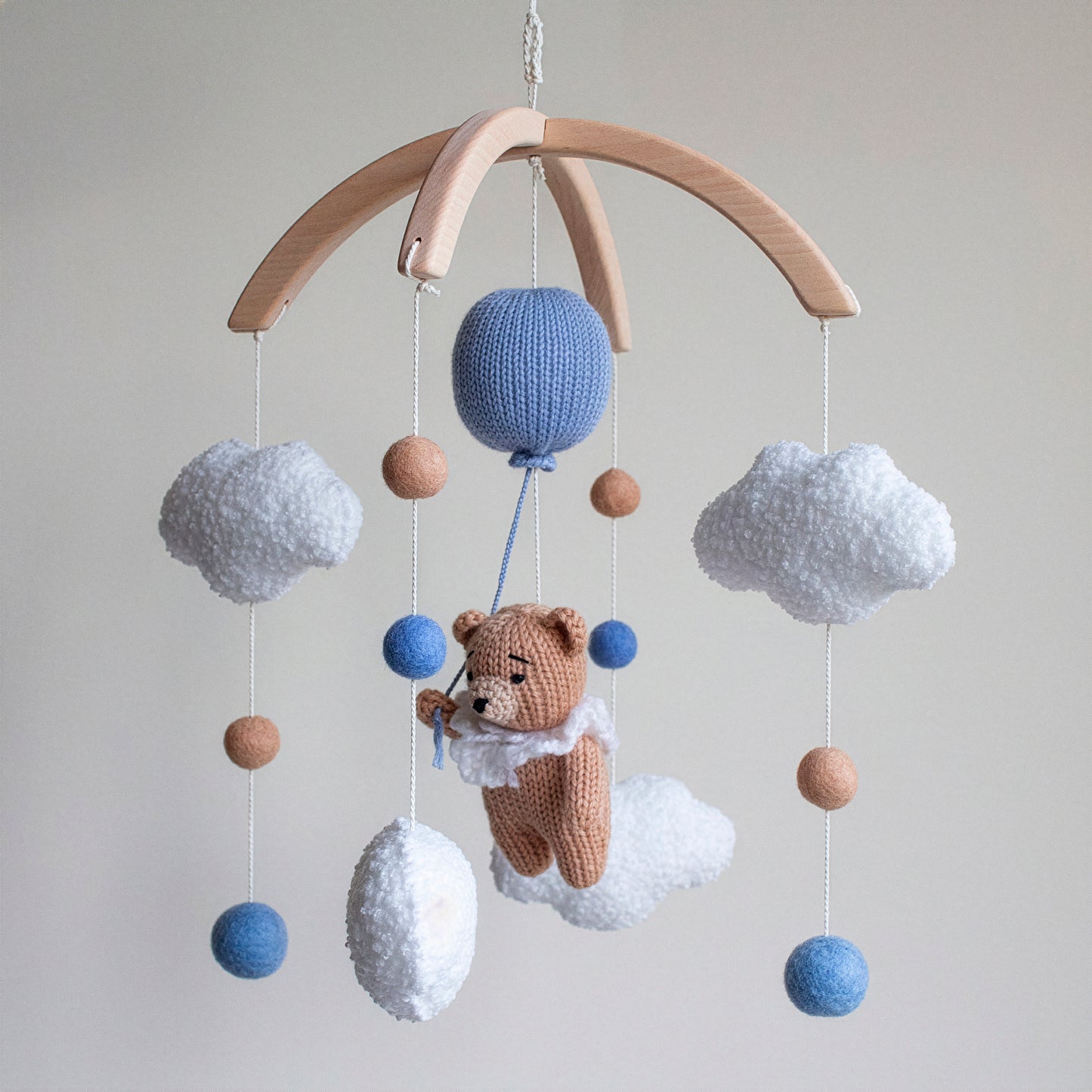 Teddy bear baby mobile with boucle clouds & blue balloon