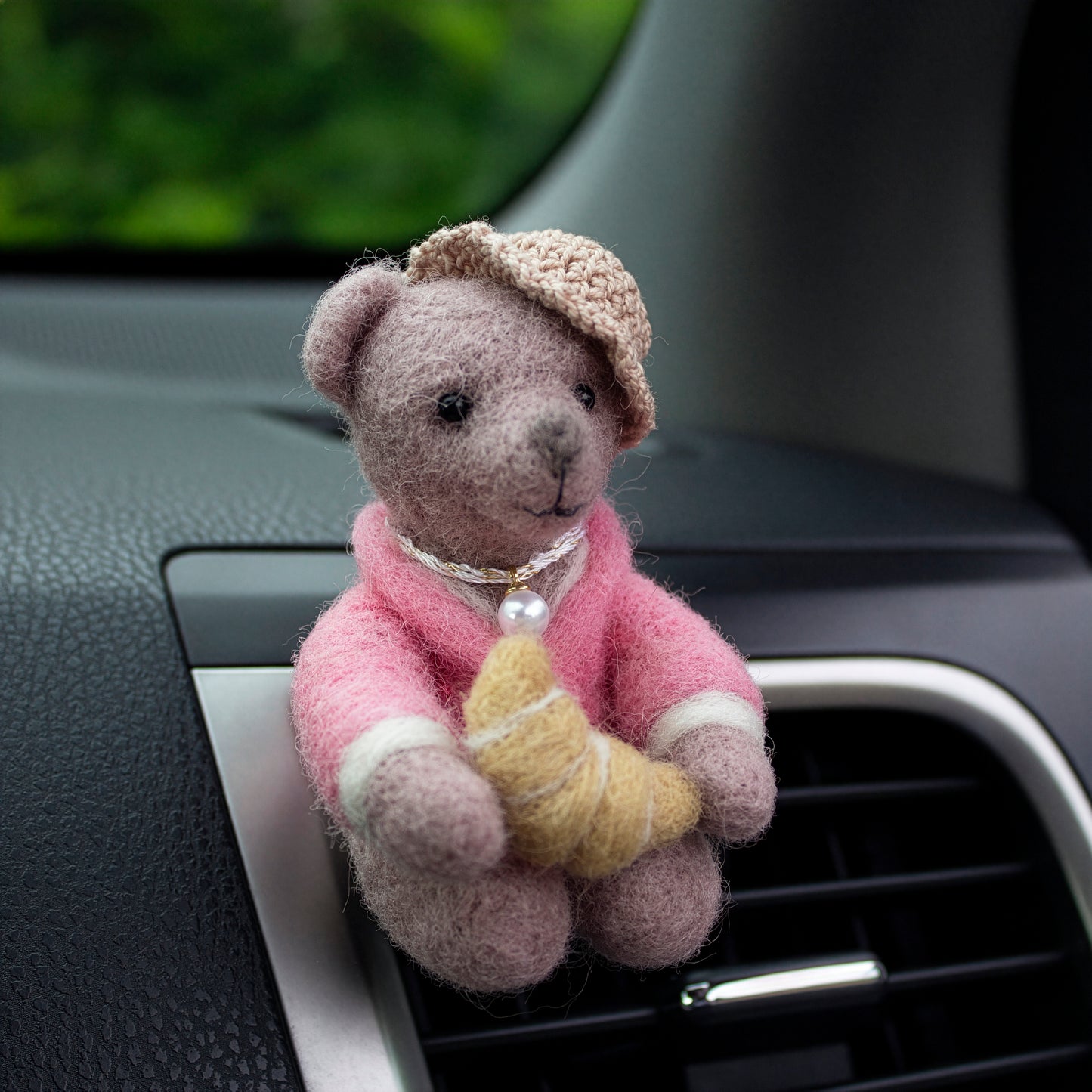 Croissant Bear Car Vent Clip