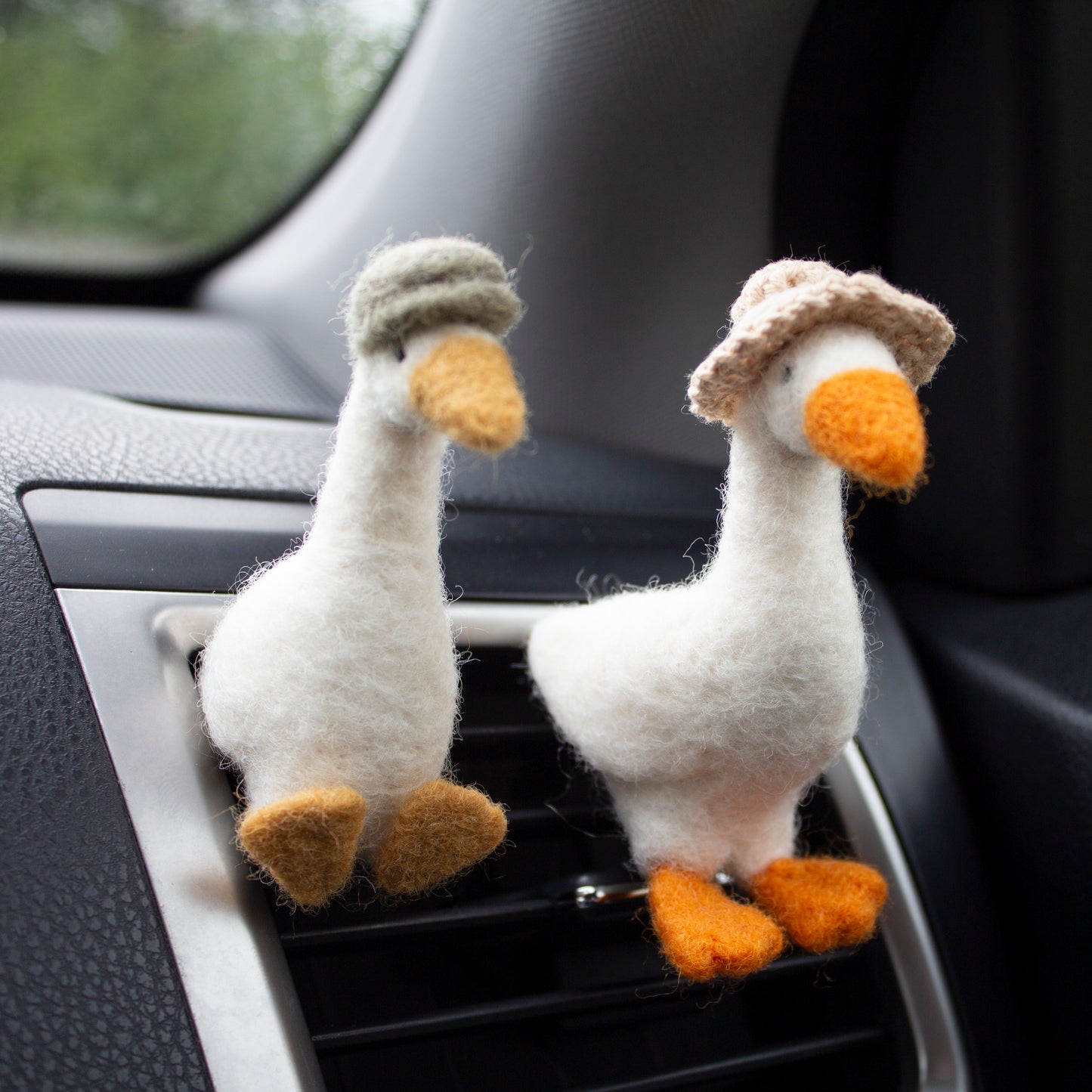 Hat Goose Car Vent Clip