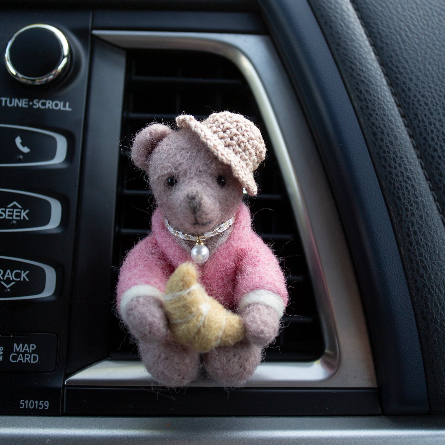 Croissant Bear Car Vent Clip