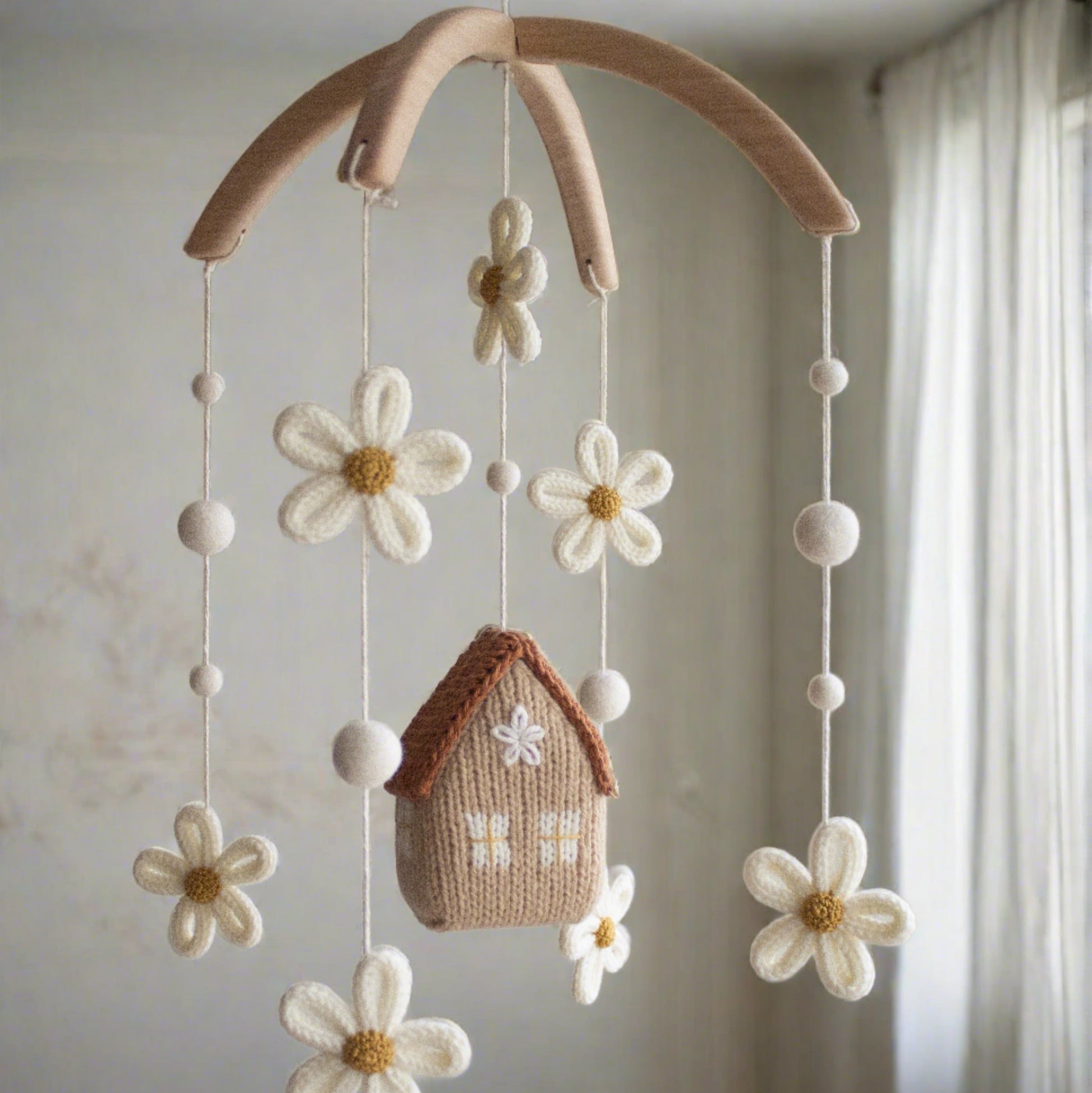 Daisy cottage baby mobile Floral cottagecore nursery decor