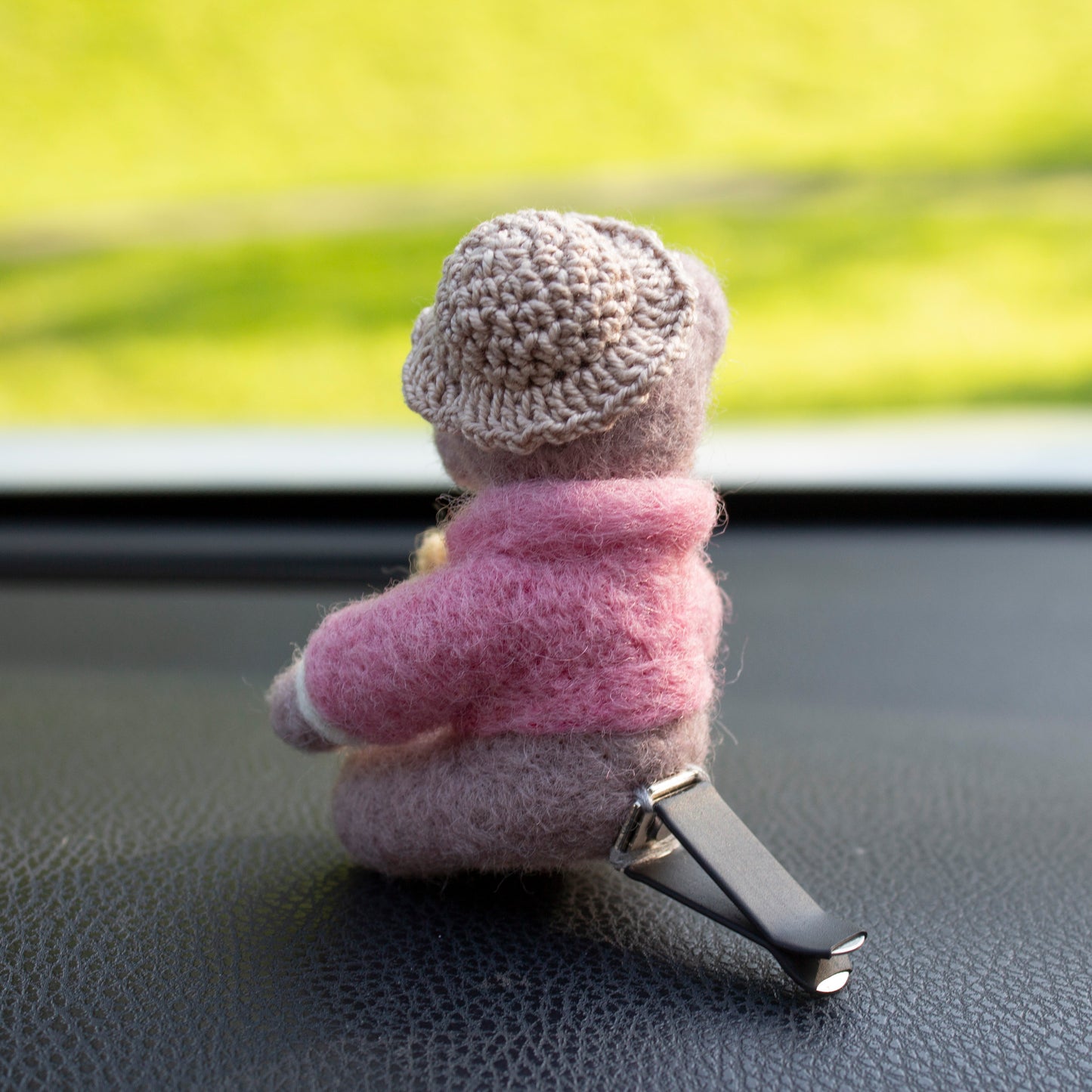 Croissant Bear Car Vent Clip