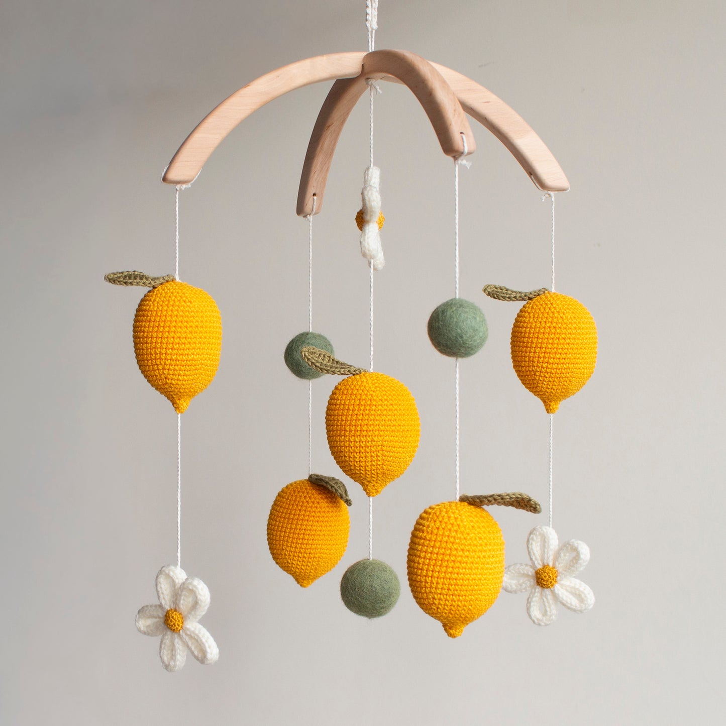 Lemon & Daisy Cot Mobile: Floral Citrus Fruit Baby Nursery Decor, Handmade in UK