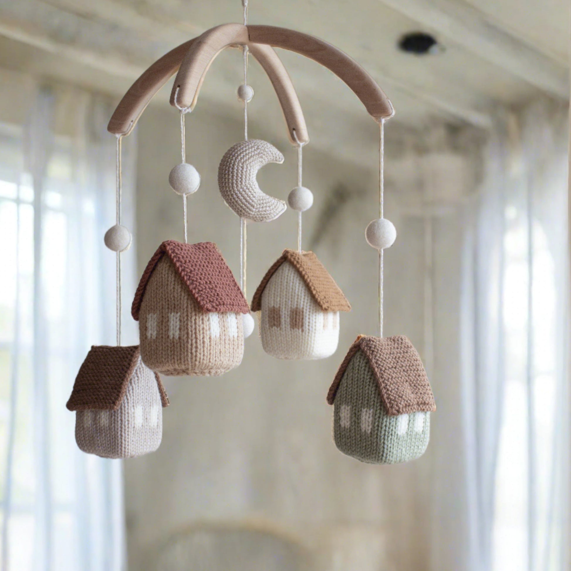 Cozy cottages nursery mobile – LanaCrocheting - Main Image