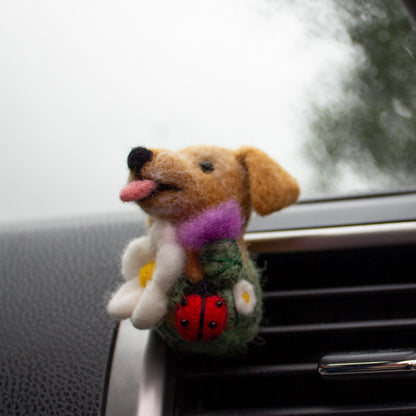Golden Retriever Car Vent Clip