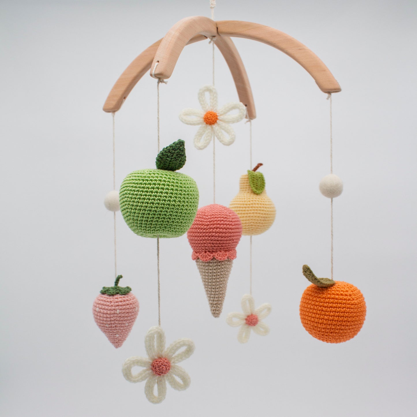 Tutti Frutti nursery mobile