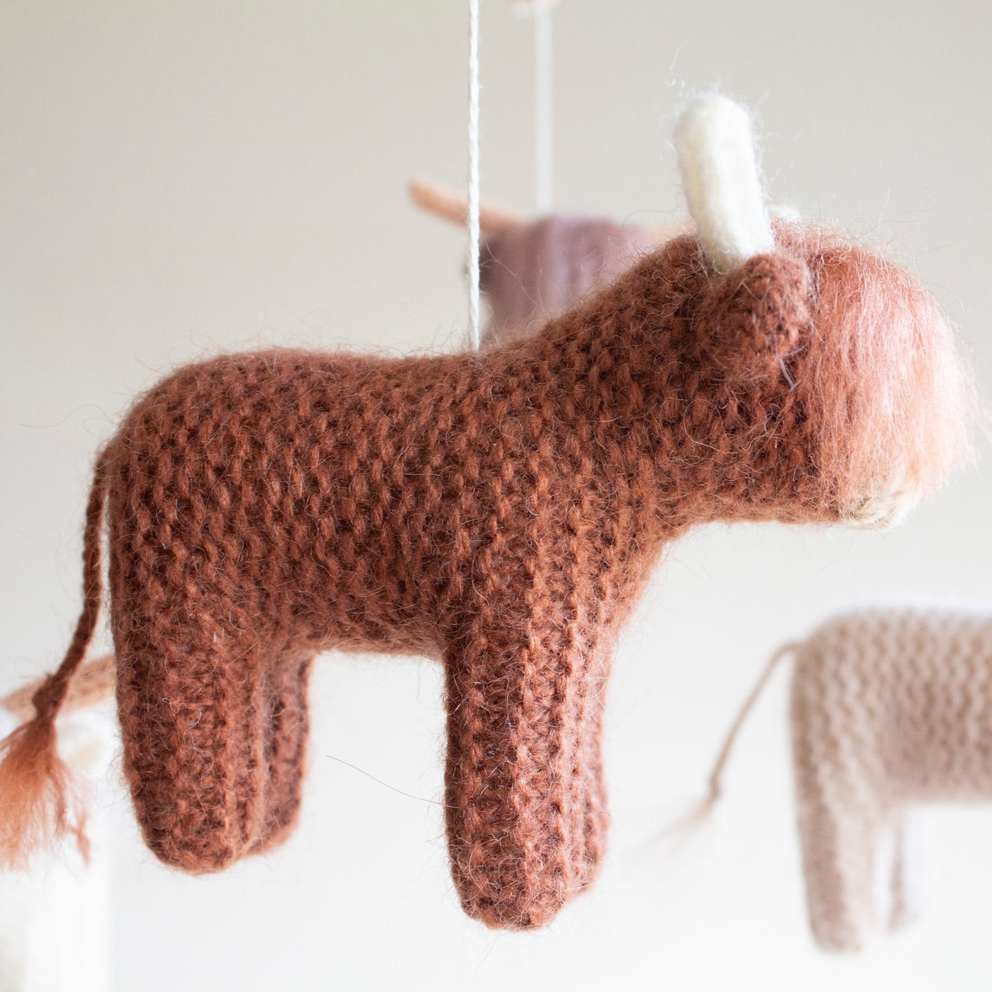 Highland Cows baby mobile: neutral nursery decor