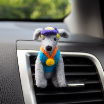 Run Club Dog Car Vent Clip