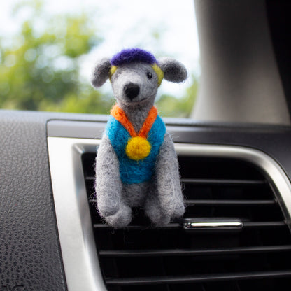 Run Club Dog Car Vent Clip