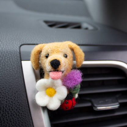 Golden Retriever Car Vent Clip