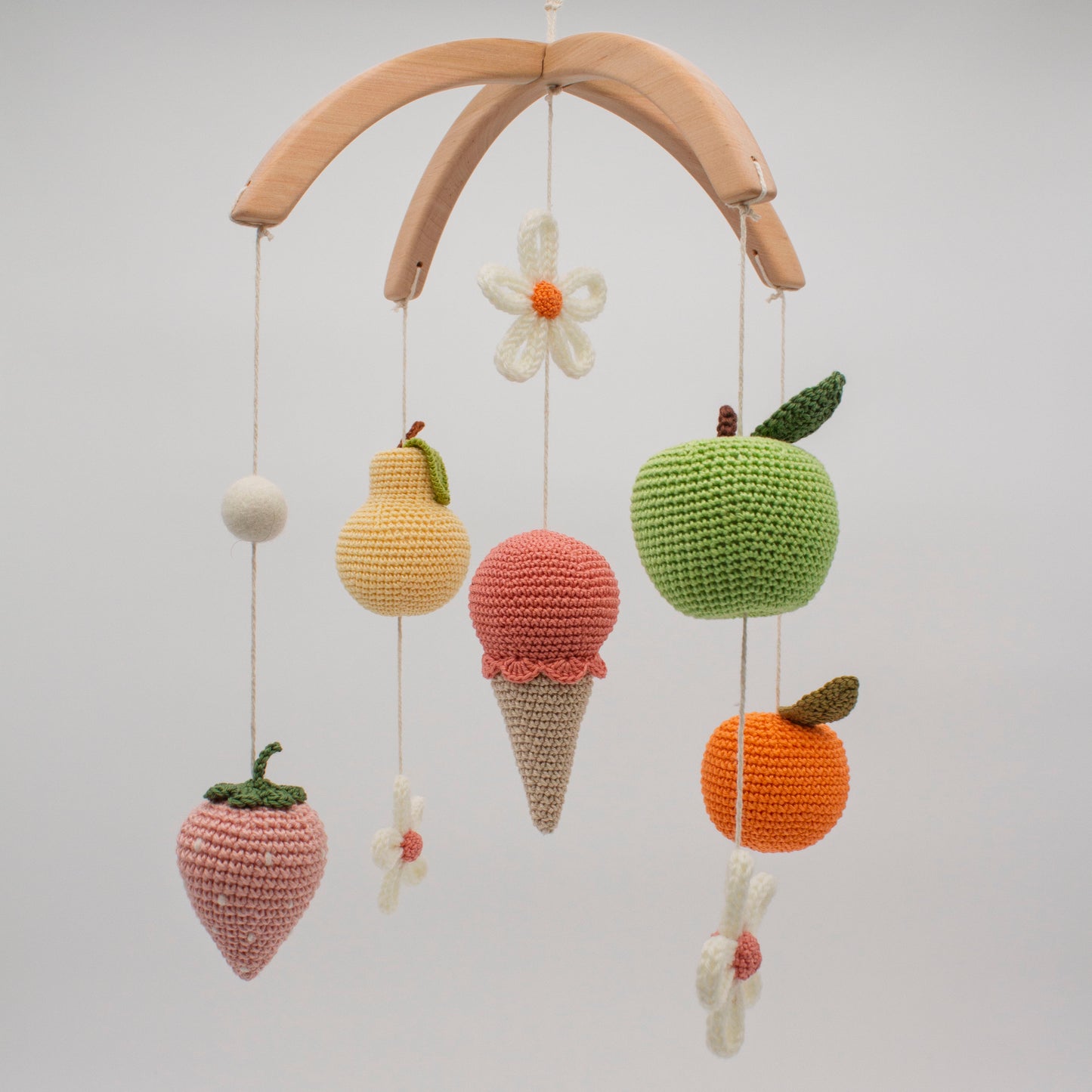 Tutti Frutti nursery mobile