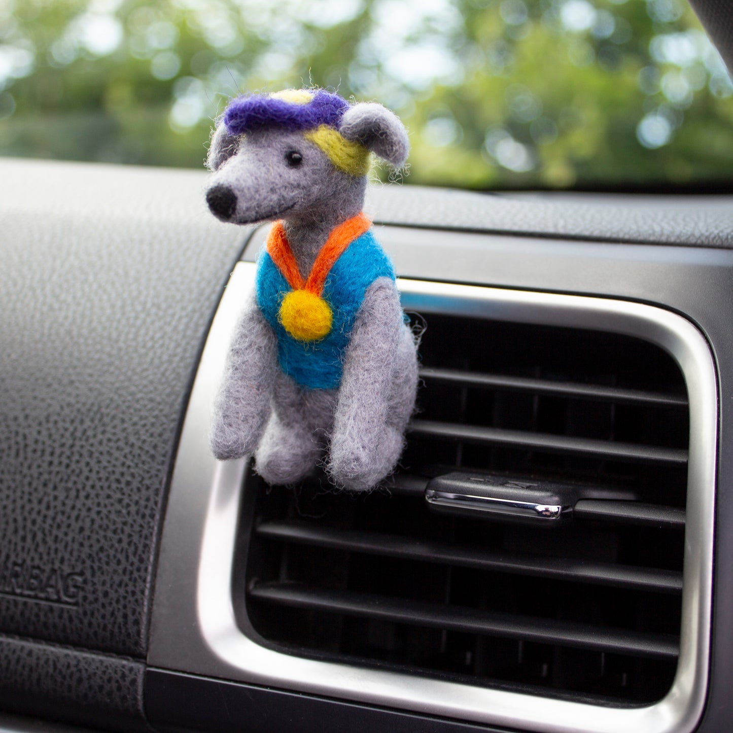 Run Club Dog Car Vent Clip