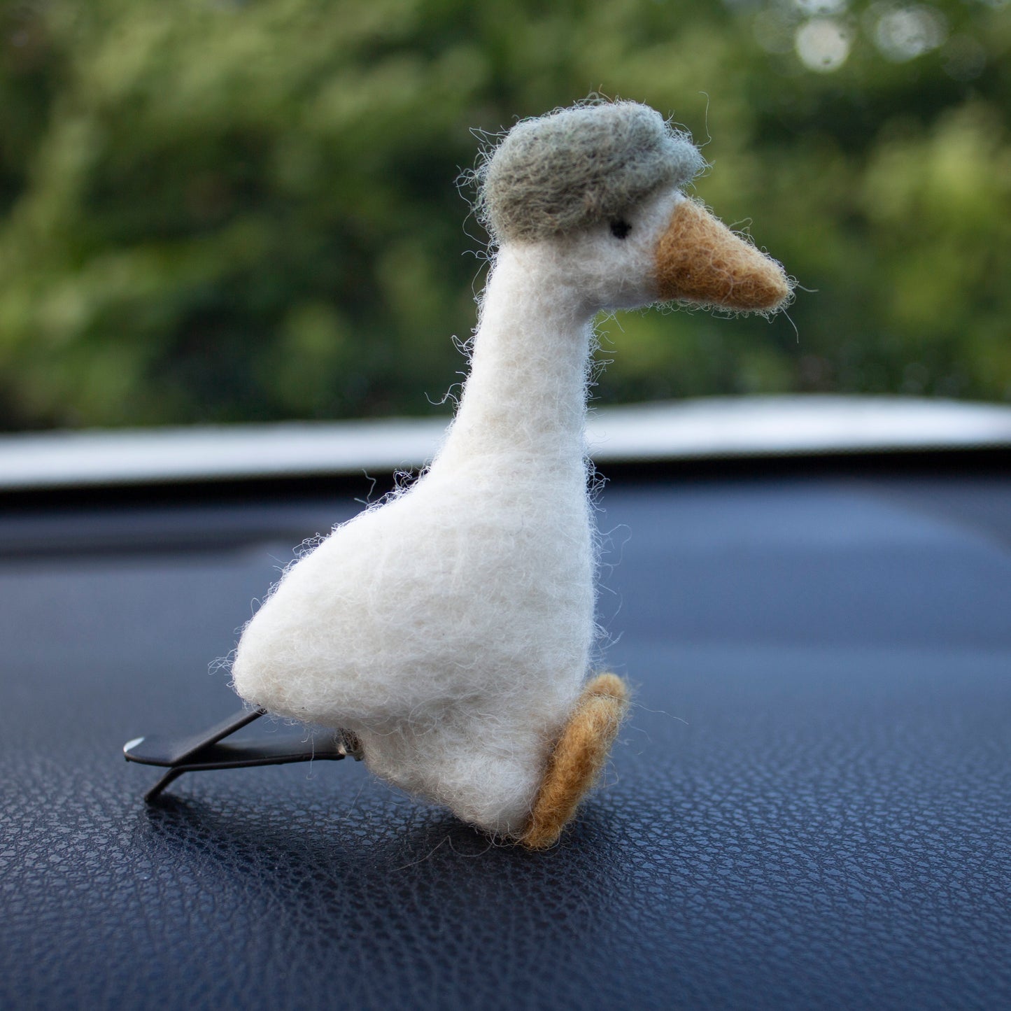 Flat Cap Goose Car Vent Clip