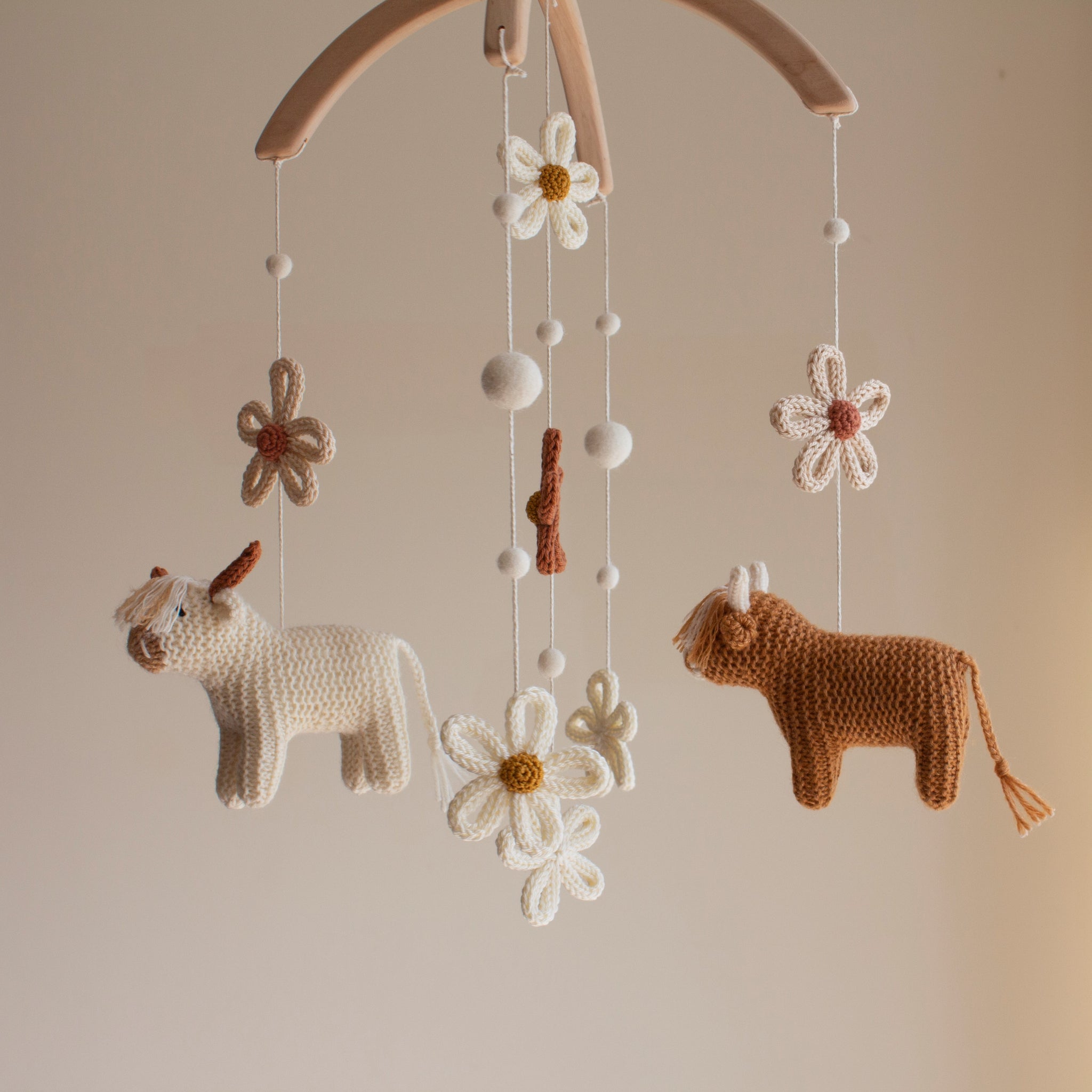 Cows & Daisies nursery mobile - Highland cattle baby mobile