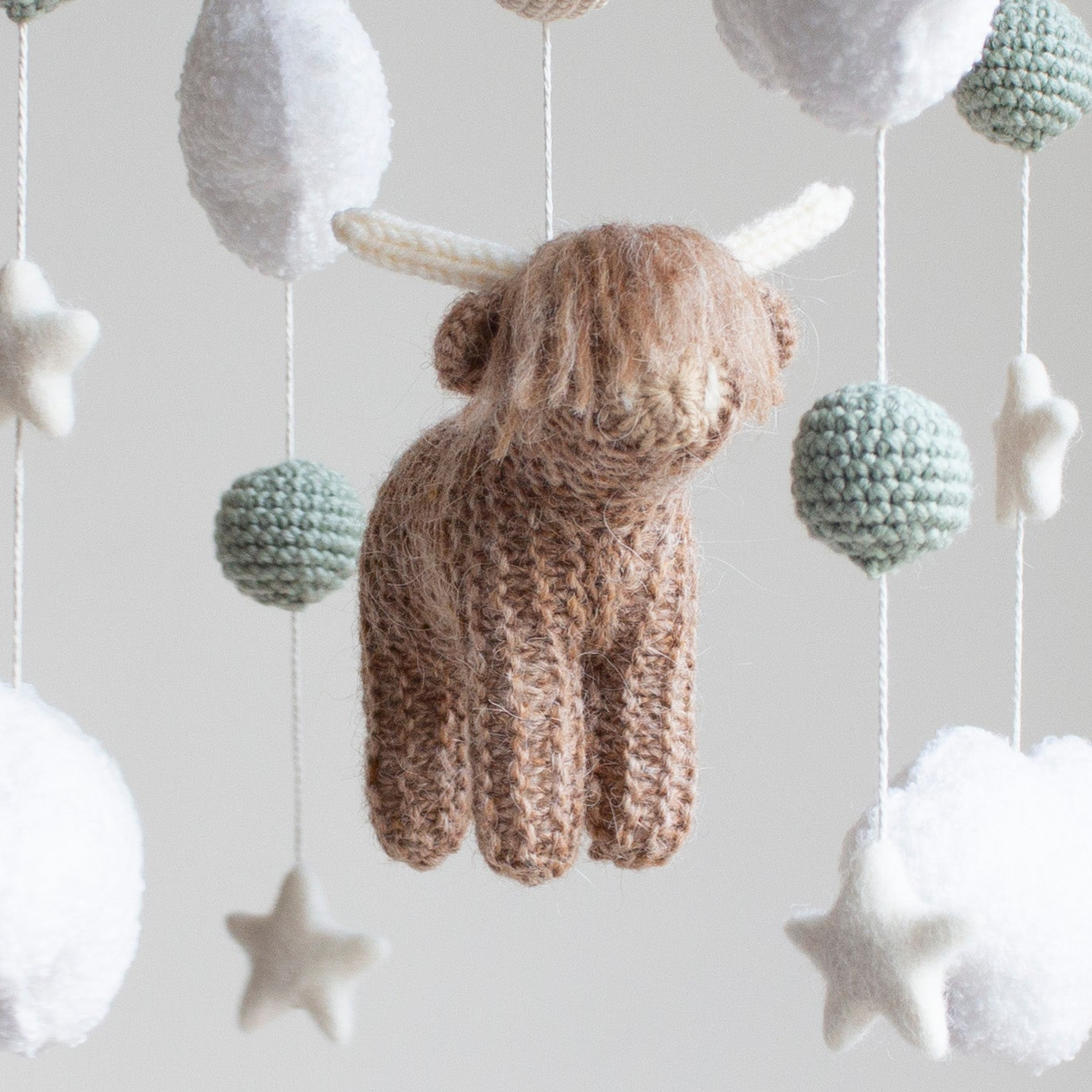 Highland Cow Baby Mobile with Bouclé Clouds – Sage & Earthy Neutrals