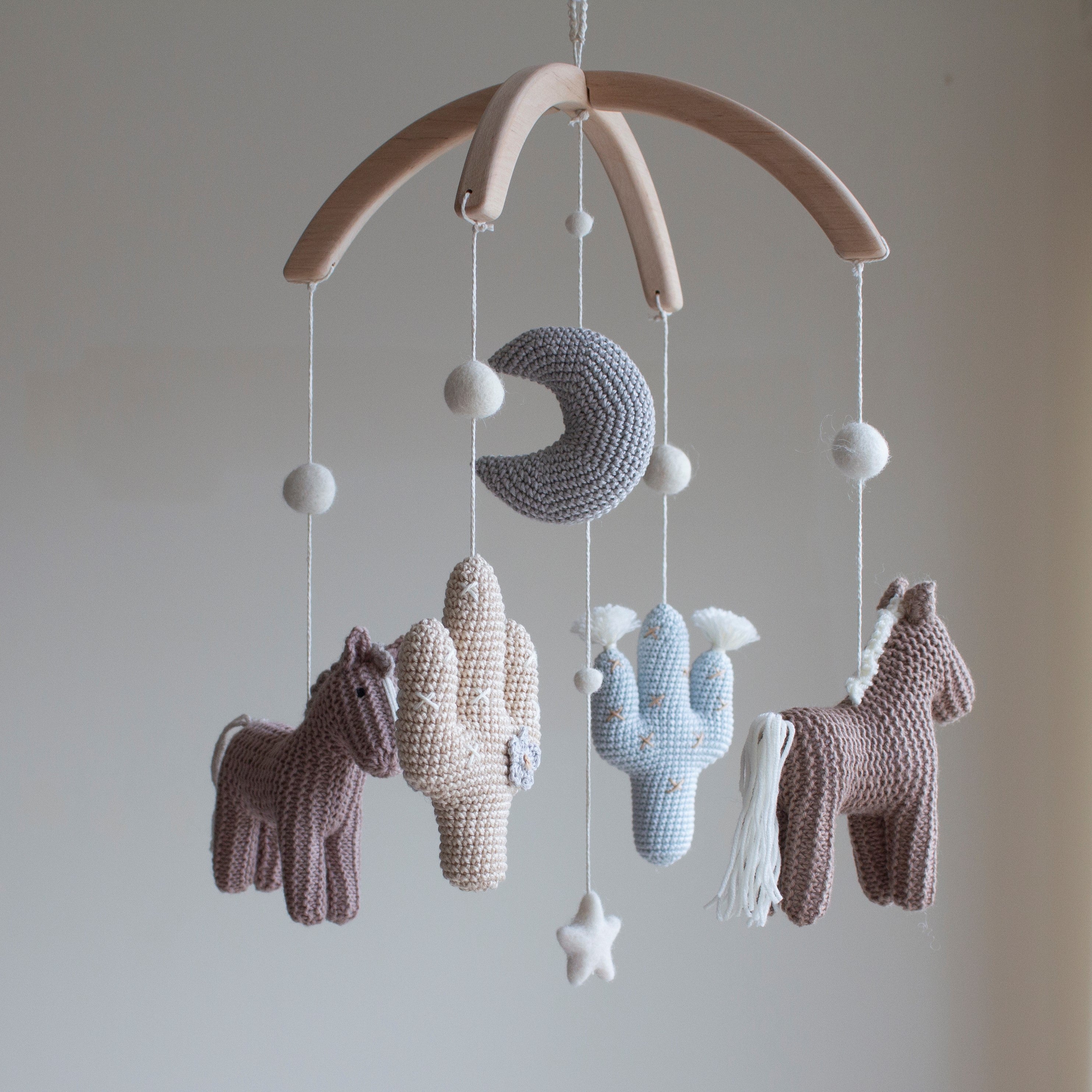 Horse mobile hot sale for crib