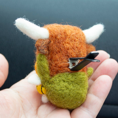Highland Cow Car Vent Clip with wildflowers & bee in honey rust colors