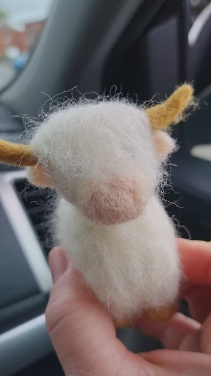 Highland cow Car Vent Clip