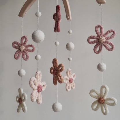 Boho Daisy Baby Mobile – Floral Decor in Terracotta & Blush