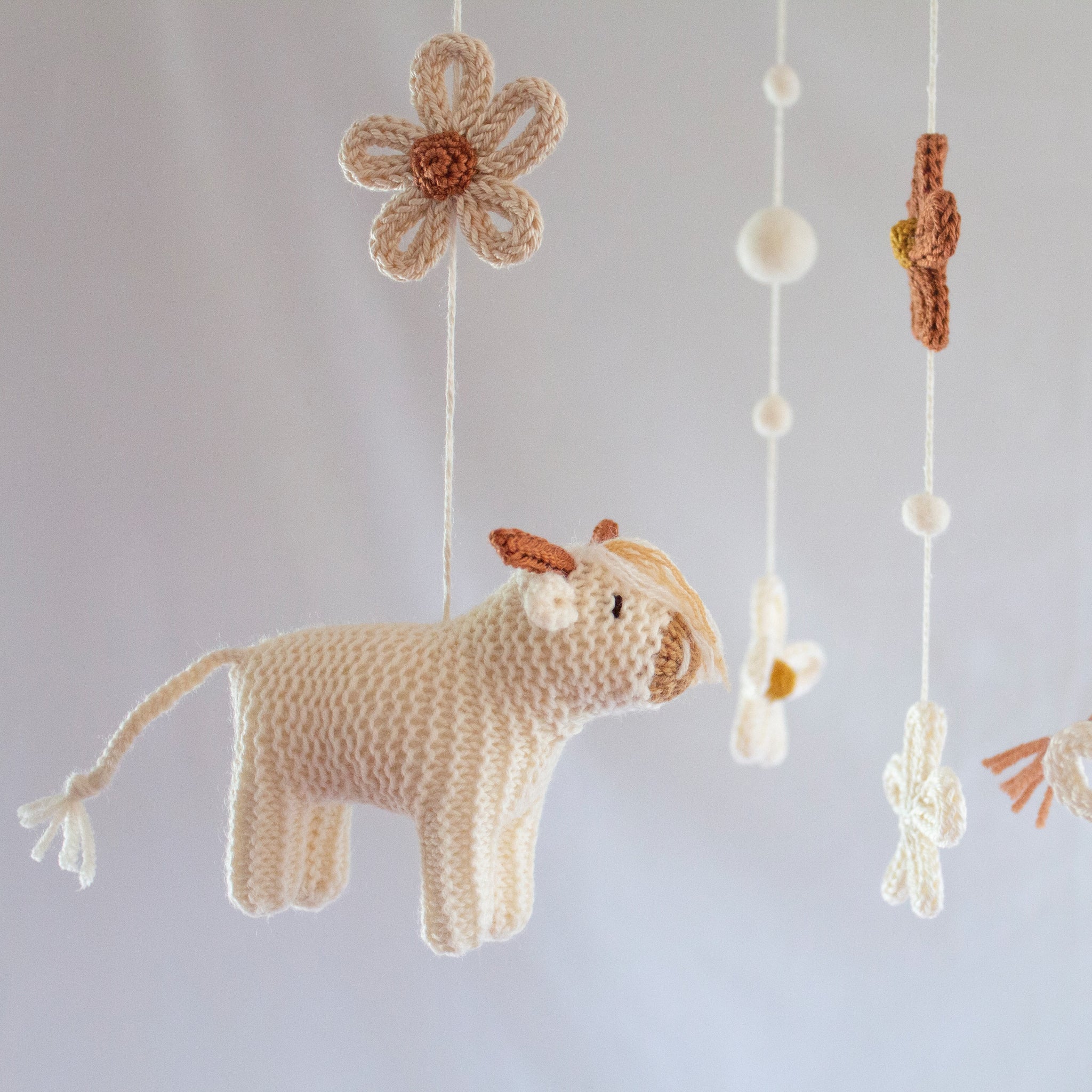 Cows & Daisies nursery mobile - Highland cattle baby mobile